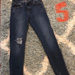 Women’s/Juniors denim jeans